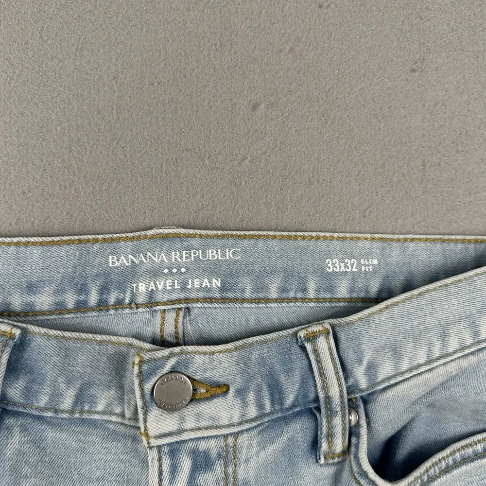 NWT Banana Republic Traveler Slim Fit Jeans Men's 33x32 Light Blue Stretch Denim